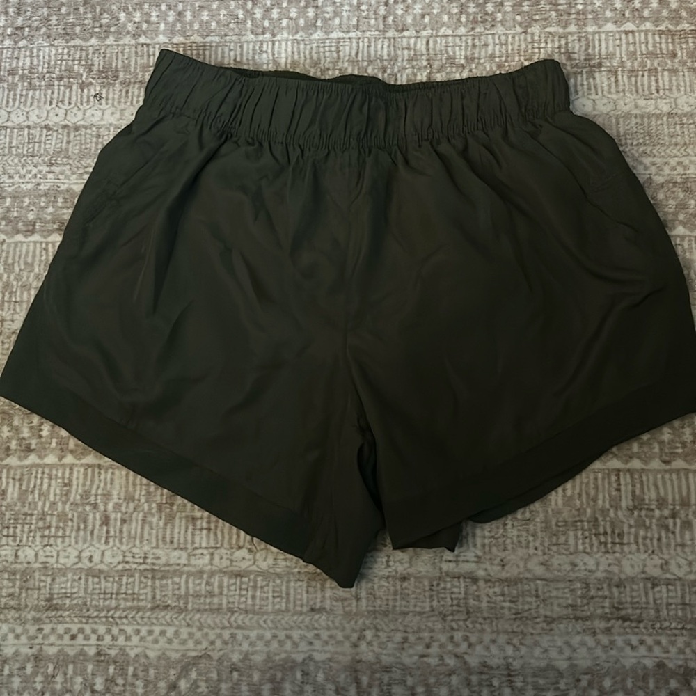 Athletic works dark green shorts with pockets
